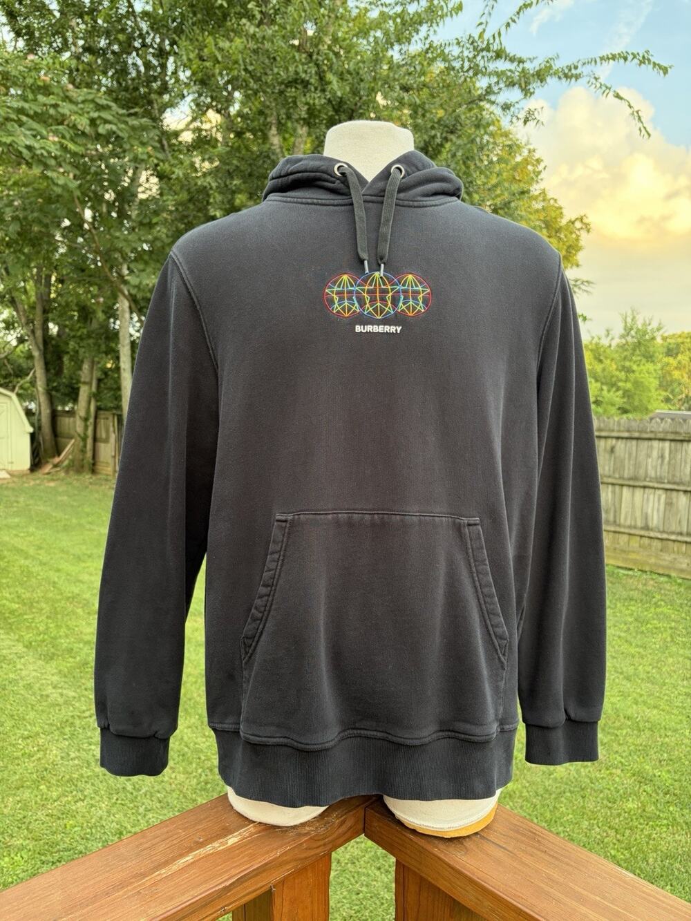 Burberry Men's Globe Graphic Pullover Hoodie Large Black Spell Out Designer